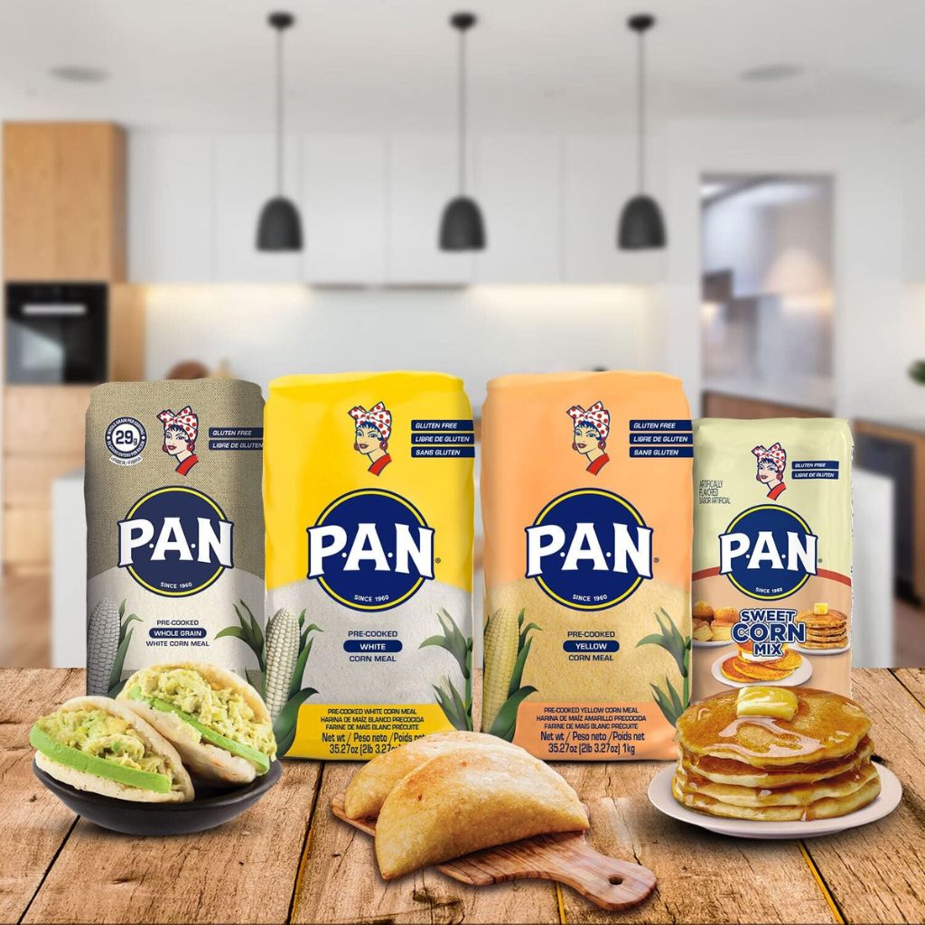 PAN White Corn Flour Box (10 x 1Kg)